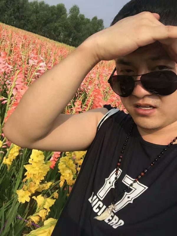 QH-蓝细胞的第一张照片--光泽交友网