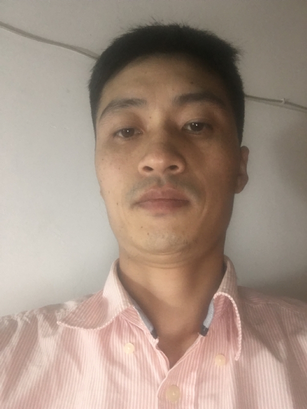 崛起的第一张照片--光泽交友网