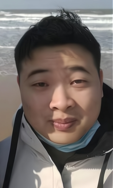 野生设计师的第一张照片--光泽交友网