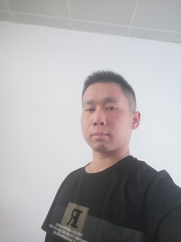 孤独的狼的第一张照片--光泽交友网