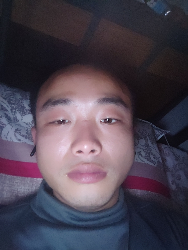 偏爱的第一张照片--光泽交友网