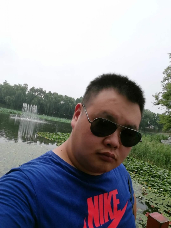 石头的第一张照片--光泽交友网