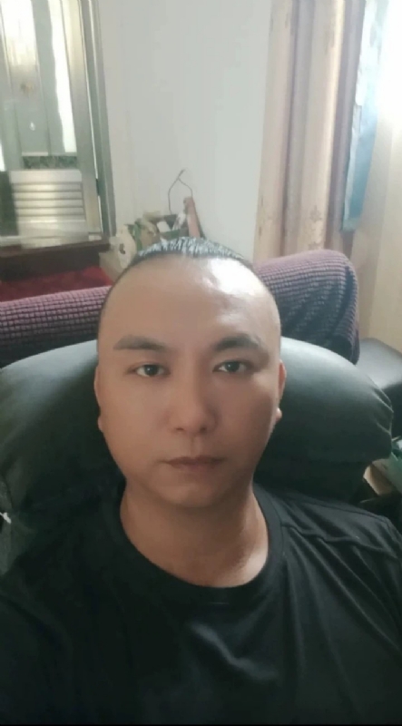 施逸森的第一张照片--光泽交友网