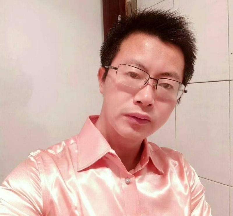 亮亮的第一张照片--光泽交友网