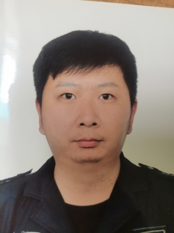 吕嘉的第一张照片--光泽交友网
