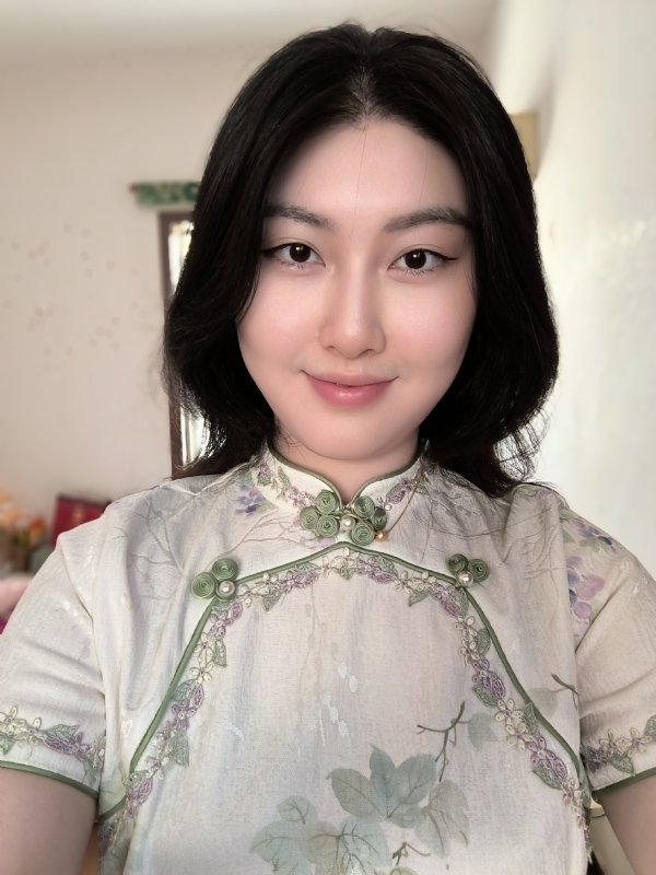 梅莱的第一张照片--光泽交友网